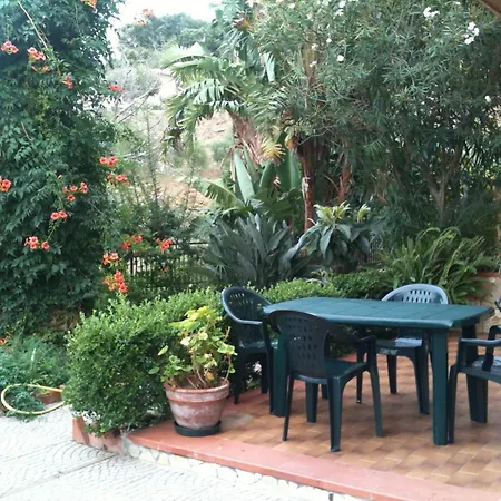 Sea Garden Apartmán Cefalù